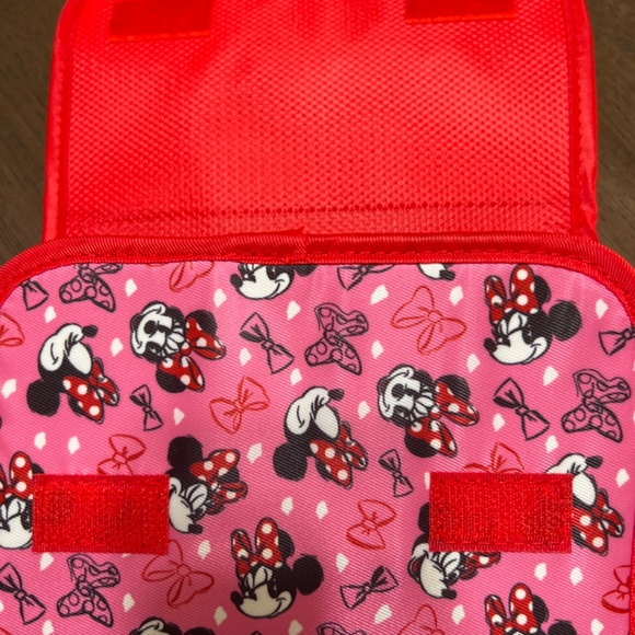 Disney Minnie MouseTravel Organizer - Picture 8 of 9